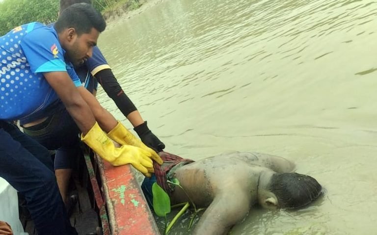 বরিশালে নিখোঁজের ৩ দিন পর নদীতে ভেসে উঠলো লাশ