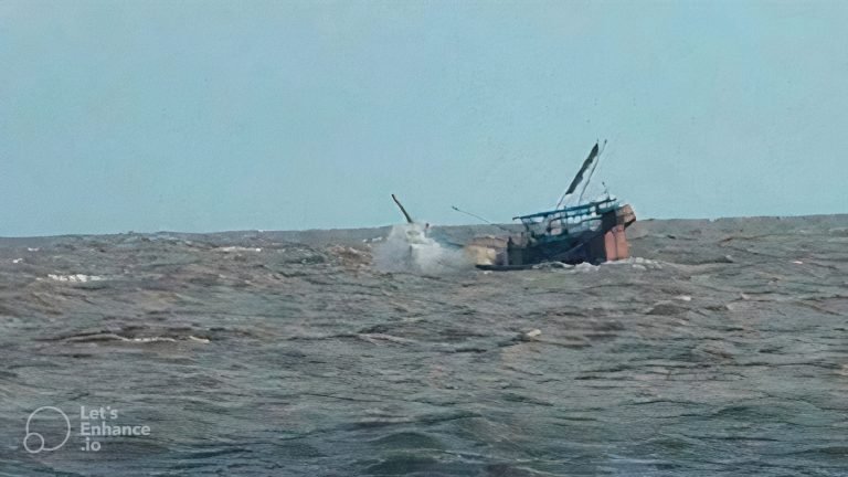 রাঙ্গাবালীতে হারিয়ে যাওয়া ২৯ জেলেকে উদ্ধার