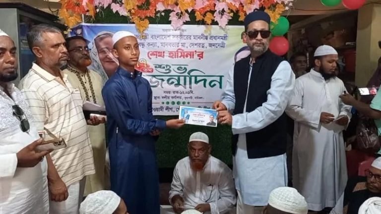 বাউফল পৌর মেয়রের উদ্যোগে প্রধানমন্ত্রীর জন্মদিন পালিত