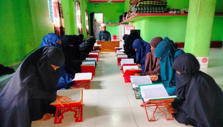 বাউফলে এক পরিবার থেকেই কোরআনের হাফেজ ৬৬ জন