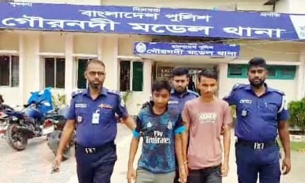 বরিশালে নিখোঁজ চার কিশোরীকে উদ্ধার : গ্রেপ্তার-২