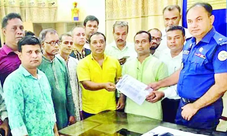 উজিরপুর উপজেলা প্রশাসনের সাথে সাংবাদিক ইউনিয়ন নেতৃবৃন্দের মতবিনিময়