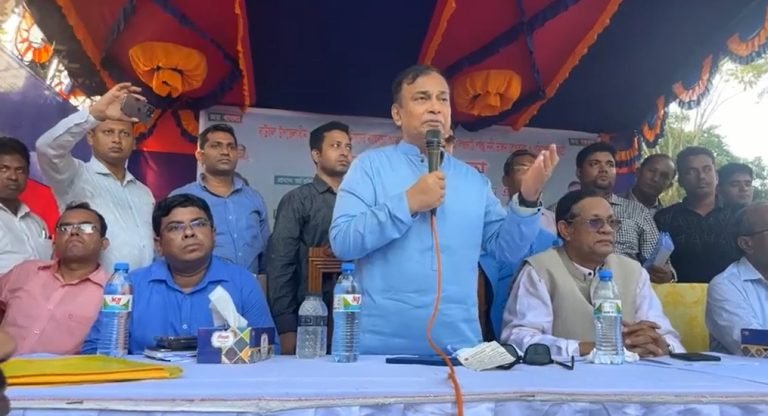 দেশ এখন ডিজিটাল থেকে স্মার্টের দিকে এগিয়ে যাচ্ছে : পটুয়াখালীতে পানি সম্পদ প্রতিমন্ত্রী