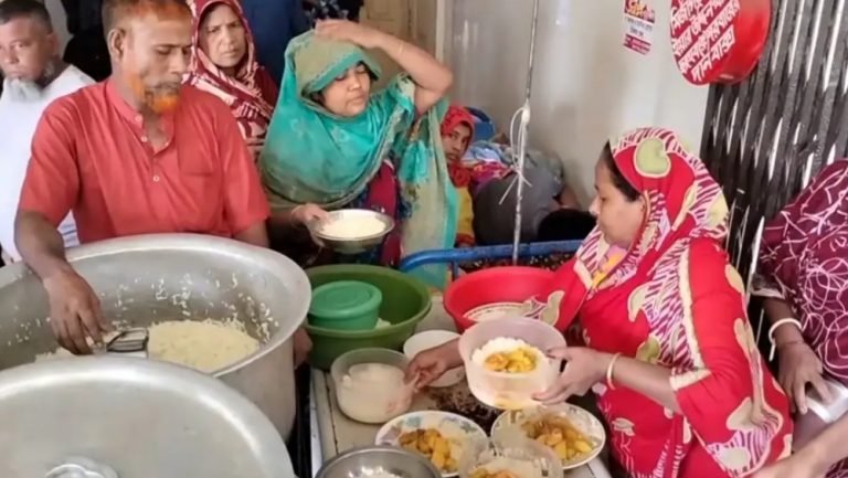 পটুয়াখালীতে হাসপাতালে রোগীদের খাবারের অভাব
