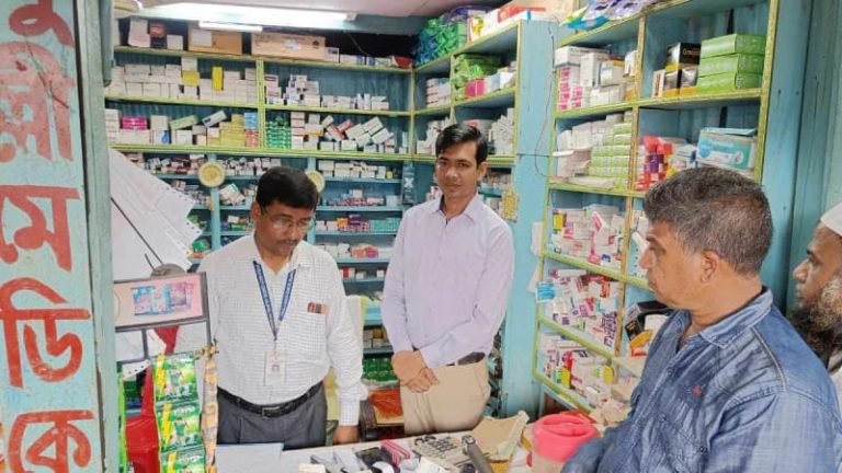 মহিপুরে ভোক্তা অধিকারের অভিযান, ৫ ব্যবসায়ীকে জরিমানা