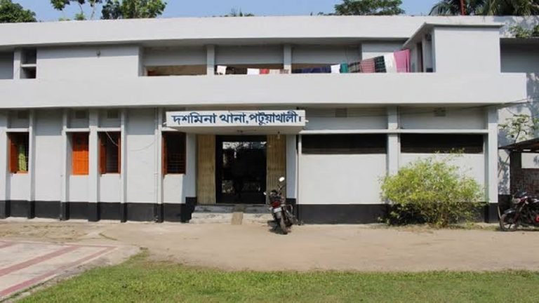 দশমিনার সাজাপ্রাপ্ত পলাতক আসামি  গ্রেফতার