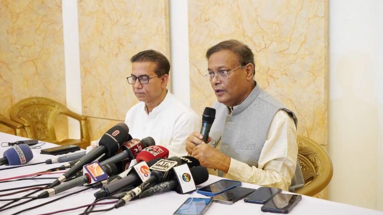 ‘কেউ পর্যবেক্ষণ করল কী করল না এতে কিছুই যায় আসে না, নির্বাচন হবে’ ‘এ নিয়ে বিএনপিকে আর দেশ অস্থিতিশীল করার সুযোগ দেওয়া হবে না’: তথ্য ও সম্প্রচার মন্ত্রী