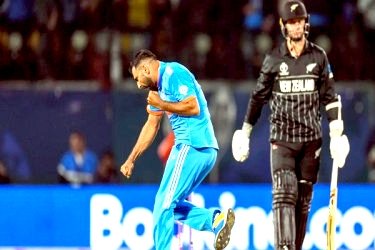 নিউজিল্যান্ডকে হারিয়ে আক্ষেপ ঘুচাল ভারত
