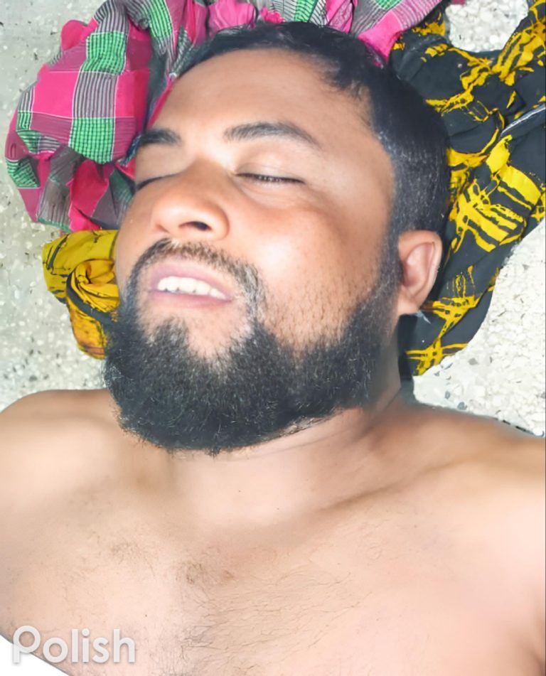 মেহেন্দিগঞ্জে ব্যবসায়ীকে কুপিয়ে হত্যা