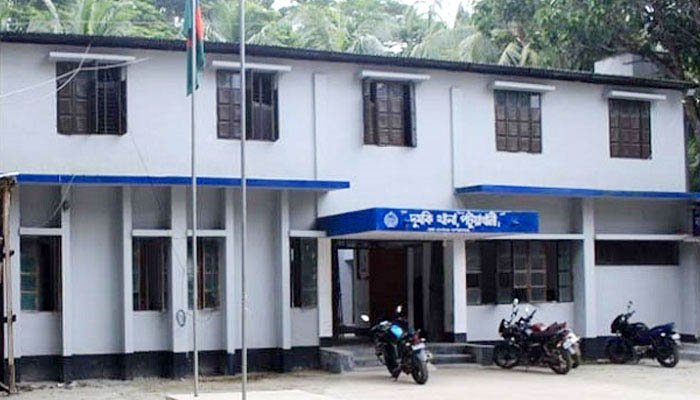 যৌন হয়রানির প্রতিবাদ করায় দুমকিতে যুবককে কুপিয়ে আহত