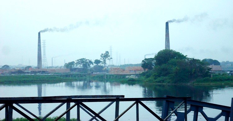 বায়ুদূষণের শীর্ষে লাহোর, ঢাকা পঞ্চম