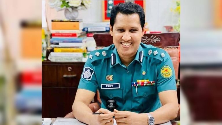 পুলিশ সদস্য আমিরুল হত্যায় জড়িত কাউকে ছাড় দেওয়া হবে না : বিপ্লব