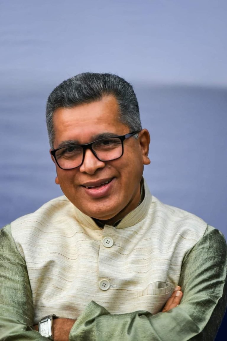 বিনা প্রতিদ্বন্দ্বিতায় নির্বাচিত এডভোকেট আফজাল