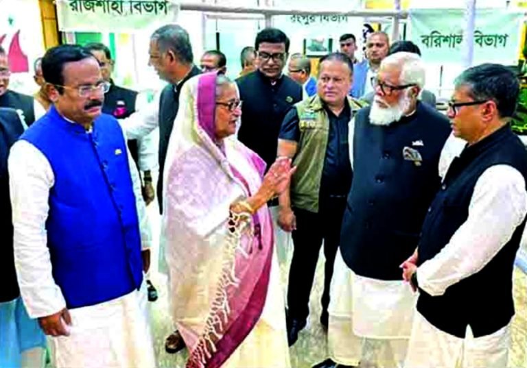 বরিশালে ২১ আসনে মনোনয়ন প্রত্যাশী ৭৫ নেতার আ. লীগের ফরম সংগ্রহ