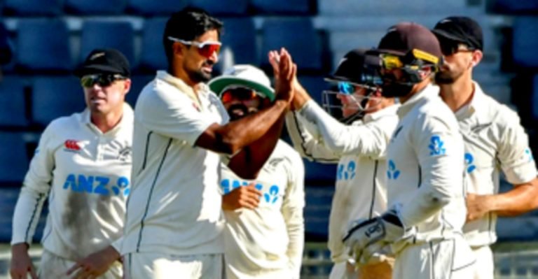 দিনের প্রথম বলেই শেষ বাংলাদেশের ইনিংস