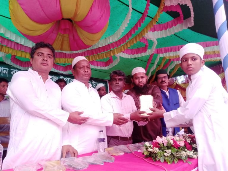 বাবুগঞ্জে শতাধীক মাদ্রাসা শিক্ষার্থীদের নিয়ে হিফজুল কুরআন প্রতিযোগিতা অনুষ্ঠিত