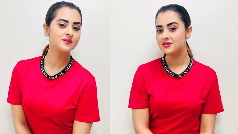 এসব নিয়ে কথা বলতেও রুচিতে বাঁধছে : বুবলী