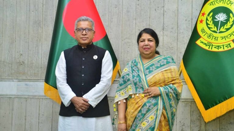 শপথ নিলেন নব-নির্বাচিত সংসদ সদস্য আফজাল হোসেন