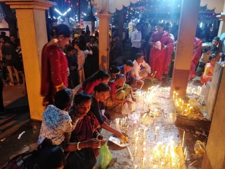 উপমহাদেশের সবচেয়ে বড় শ্মশান দীপালি উৎসব বরিশালে পালিত