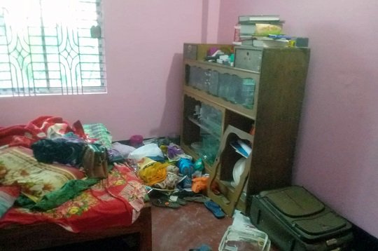 মুলাদীতে ডাকাতির অভিযোগ, পুলিশের অস্বীকার, গ্রেপ্তার ১