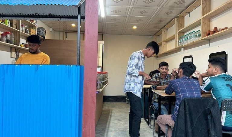 পটুয়াখালীর শিক্ষার্থীর চায়ের দোকান, ব্যবসায় সফল হওয়ার গল্প