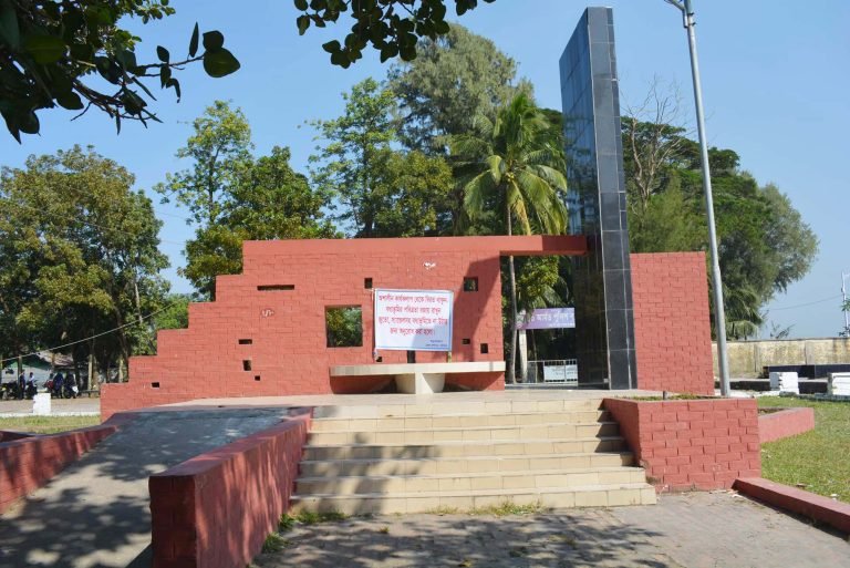৮ ডিসেম্বর বরিশাল মুক্ত দিবস