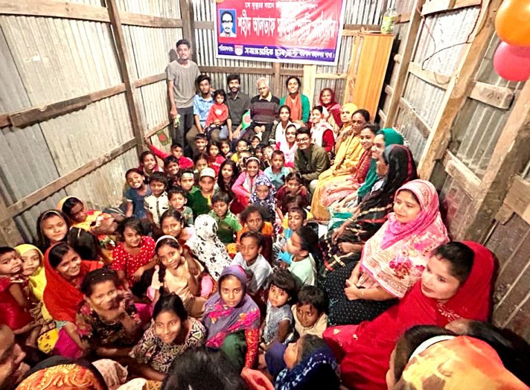 বরিশাল নগরীর রসুলপুরে শহীদ আলতাফ মাহমুদ স্মৃতি পাঠাগার উদ্বোধন