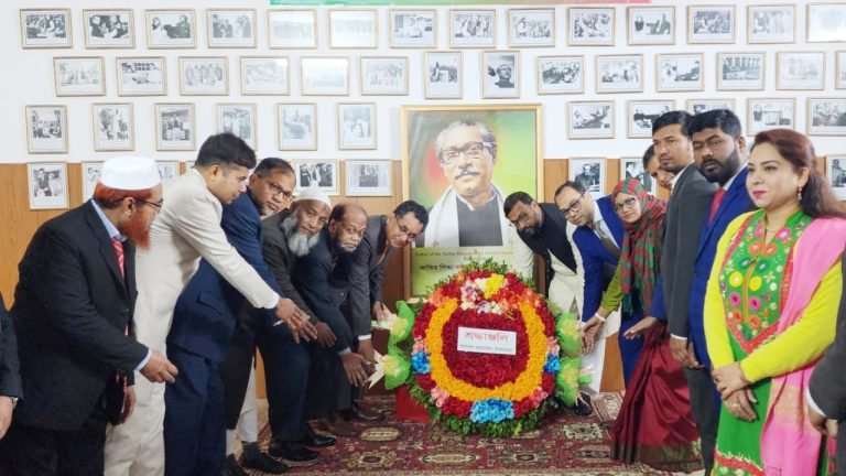 পাকিস্তানে বিজয় দিবস উদযাপন