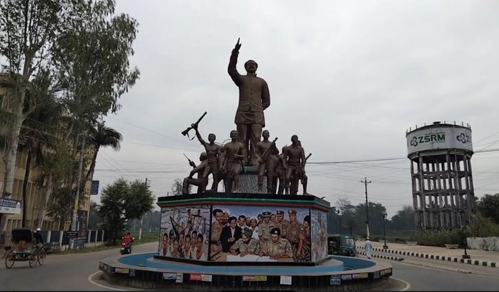 পটুয়াখালী থেকে লঞ্চযোগে পালিয়েছিলো পাকবাহিনী