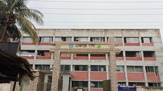 বরিশালে রাইফেলের গুলিতে দোকানী আহতের ঘটনায় কনেষ্টবল বরখাস্ত!