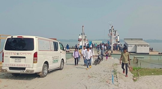 বামনা-বদনীখালী পয়েন্টে ফেরী সার্ভিস চালু