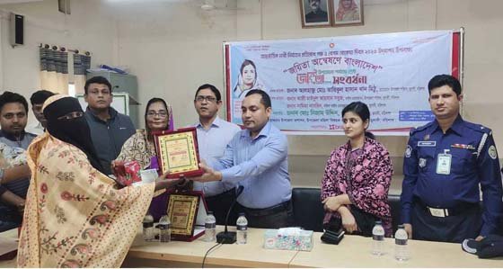 বরিশালের মুলাদীতে শ্রেষ্ঠ জয়িতা সংবর্ধনা
