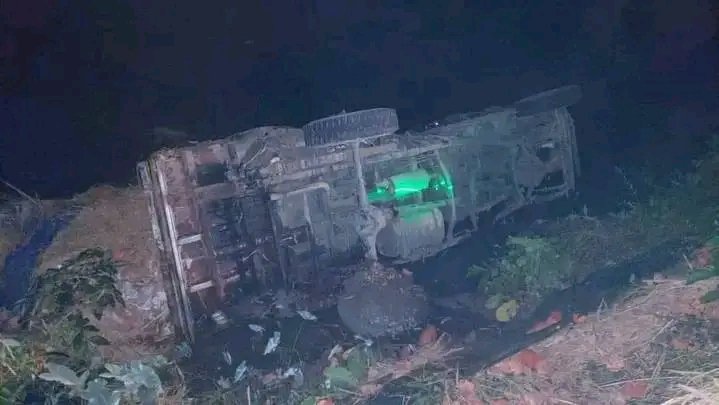 বরিশালে ট্রাকের ধাক্কায় তিন বছরের শিশু নিহত, আহত মা