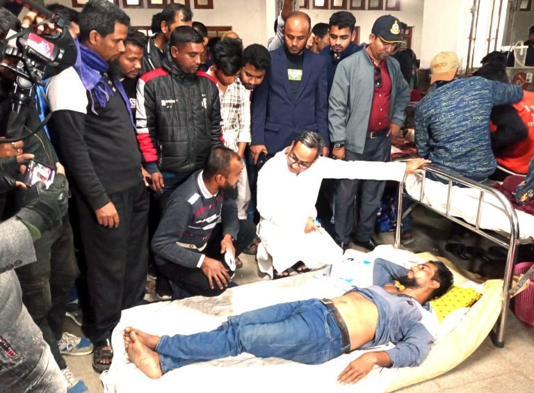 বরিশালে স্বতন্ত্র প্রার্থীর প্রচারণায় বাধা, দুই নারীসহ আহত ৬