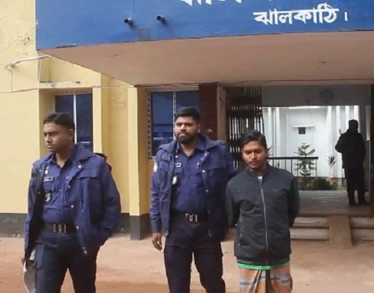 ঝালকাঠিতে শিবির সভাপতি গ্রেপ্তার