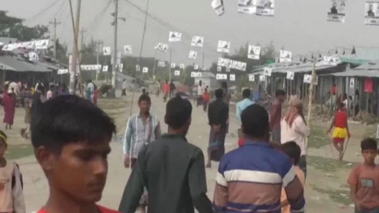 ১৫-২০ কিলোমিটার নদীপথ পাড়ি দিয়ে ভোলার চরের ভোটাররা যাবেন ভোট দিতে