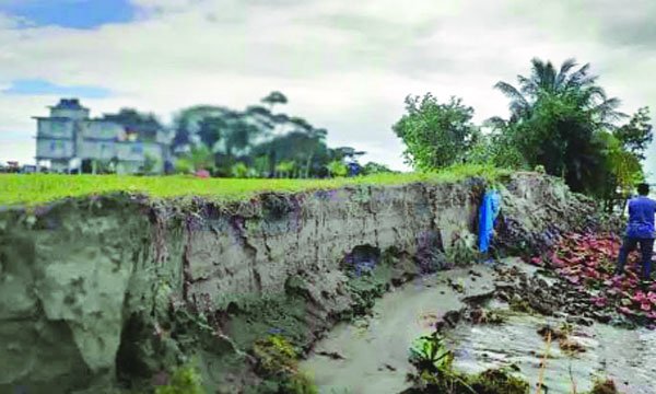 দশমিনায় ভাঙছে নদী, কমছে ফসলি জমি