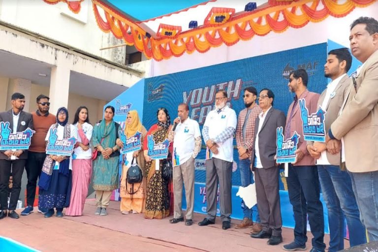 পটুয়াখালীতে তারুণ্যের মেলায় একই মঞ্চে আওয়ামী লীগ, বিএনপি, জাতীয় পার্টি