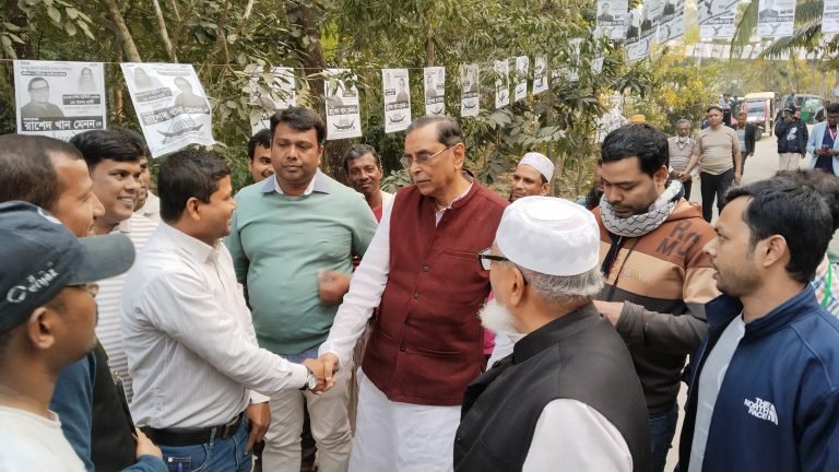 দেশি-বিদেশি চক্রান্তের বিরুদ্ধে চ্যালেঞ্জিং এই নির্বাচনকে সম্পন্ন করায় জনগণকে প্রতি কৃতজ্ঞতা জানালেন: মেনন