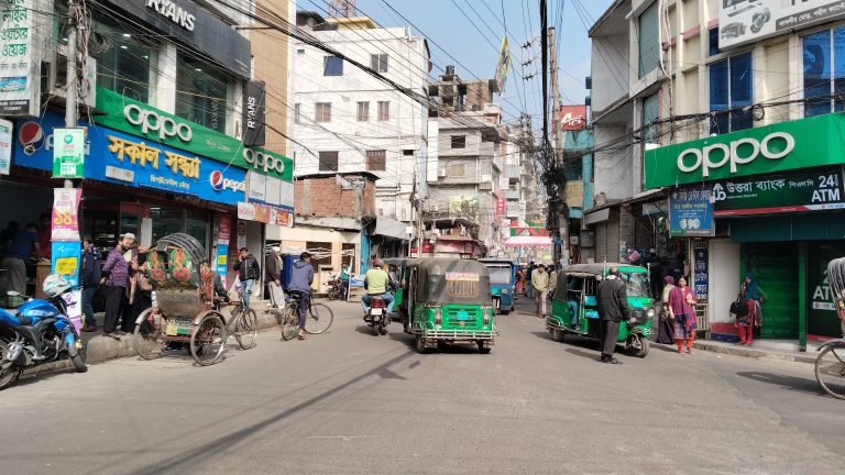 বরিশালে মিলিছে রোদের দেখা, জনমনে স্বস্তি