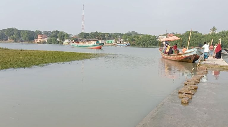 নাব্যতা সংকটে পটুয়াখালীর  তিন নদী