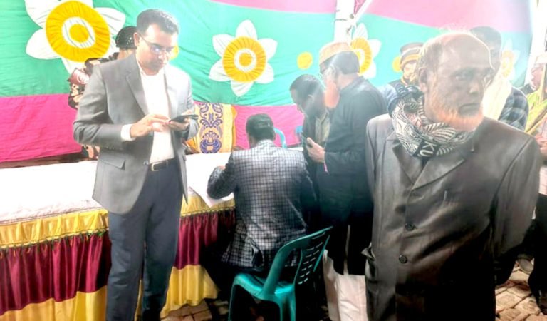 উঠান বৈঠকে বিরিয়ানি, স্বতন্ত্র প্রার্থীর সমর্থককে জরিমানা