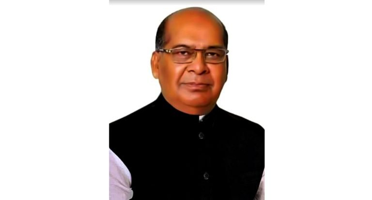 ডিগ্রি কলেজের অধ্যক্ষ থেকে প্রতিমন্ত্রী মহিববুর রহমান