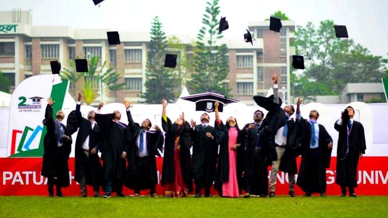 সফলতার দশ বছরে পবিপ্রবিতে প্রফেশনাল এমবিএ