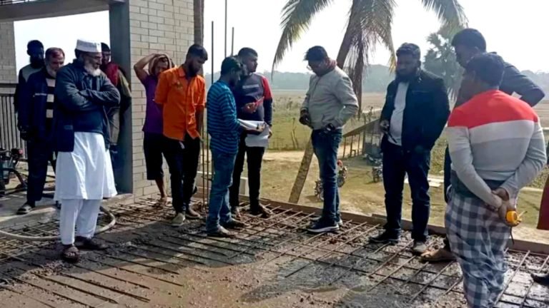 কুয়াকাটায় বিদ্যালয় ভবন নির্মাণে অনিয়মের অভিযোগ