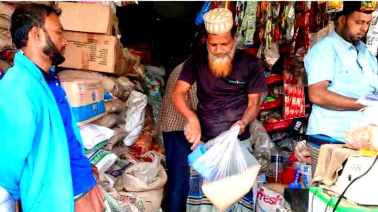 কুয়াকাটায় বেড়েছে চালের দাম, বিপাকে নিম্ন আয়ের মানুষ