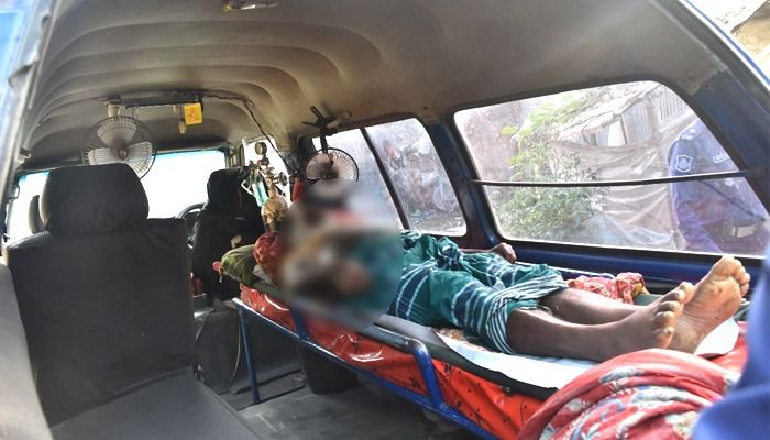বরগুনায় ইটভাটায় শিকলে বেঁধে নির্যাতন, শ্রমিকের মৃত্যু