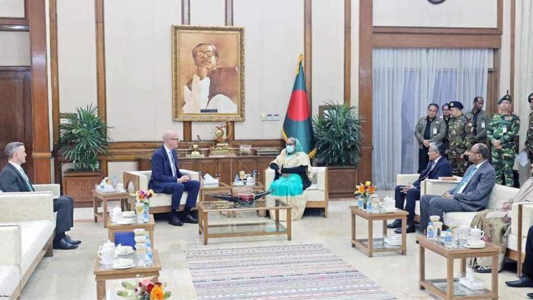 প্রধানমন্ত্রী হওয়ায় শেখ হাসিনাকে ইইউয়ের অভিনন্দন