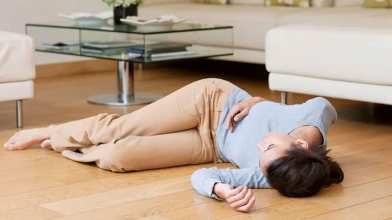 হার্ট অ্যাটাকের যেসব লক্ষণ এড়িয়ে যাবেন না 