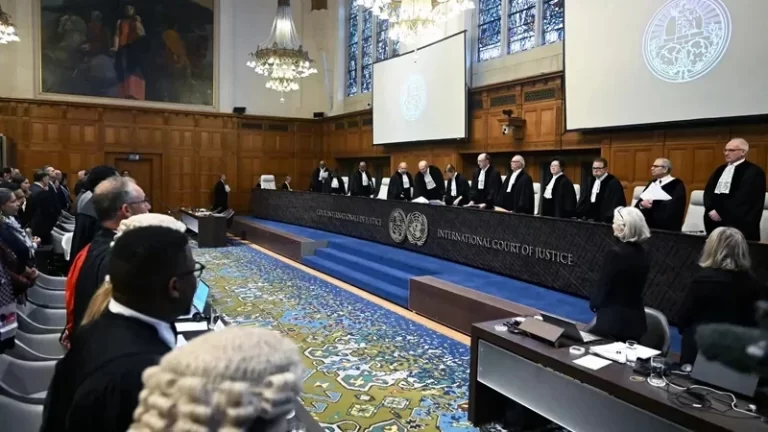 গাজায় ইসরায়েলি গণহত্যা বন্ধে আইসিজের সিদ্ধান্ত সন্ধ্যায়